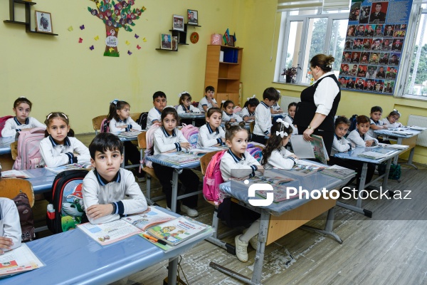 Xəzər rayonu, Binə qəsəbəsi, 326 nömrəli tam orta məktəb