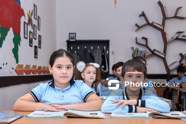 Xəzər rayonu, Mərdəkan qəsəbəsi, 183 nömrəli tam orta məktəb
