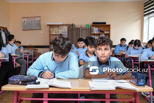 Xəzər rayonu, Mərdəkan qəsəbəsi, 183 nömrəli tam orta məktəb