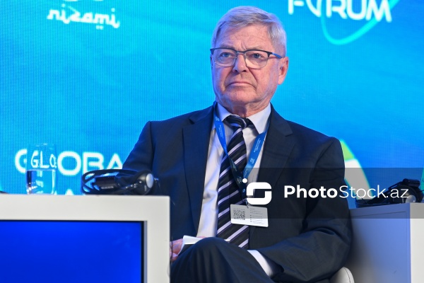 Kyell Magne Bondevik - XIII Qlobal Bakı Forumunda