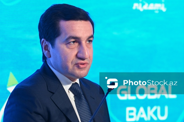 Hikmət Hacıyev - XIII Qlobal Bakı Forumunda