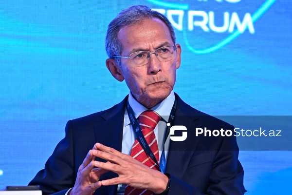 Coomart Otorbayev - XIII Qlobal Bakı Forumunun ikinci günündə
