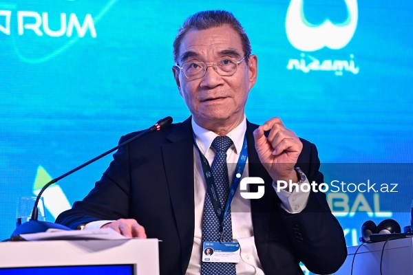 Castin Lin - XIII Qlobal Bakı Forumunun ikinci günündə