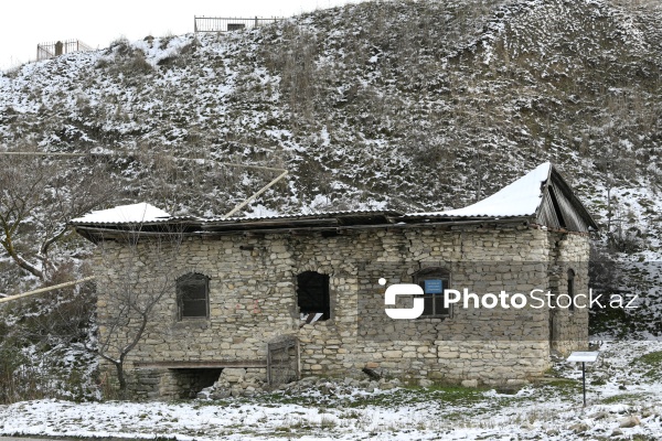 Xızı rayonunda yerləşən XIX əsrə aid su dəyirmanı