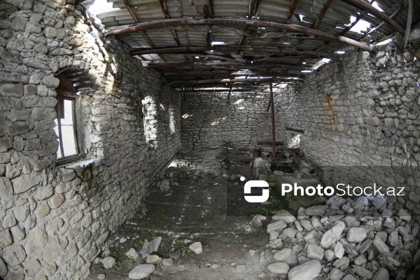 Xızı rayonunda yerləşən XIX əsrə aid su dəyirmanı