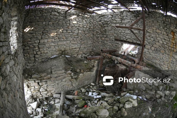 Xızı rayonunda yerləşən XIX əsrə aid su dəyirmanı