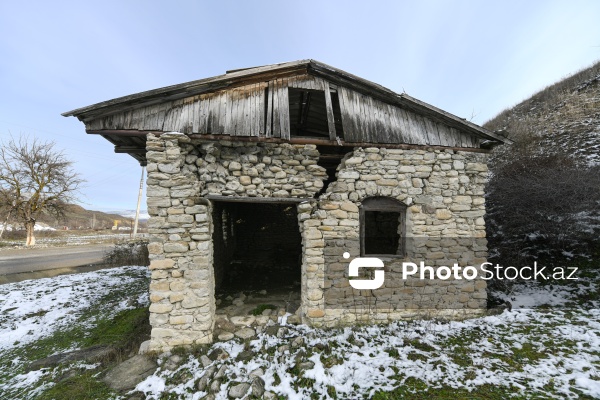 Xızı rayonunda yerləşən XIX əsrə aid su dəyirmanı