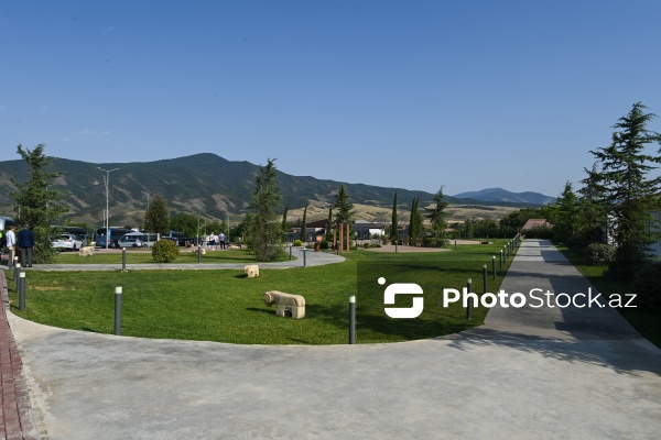 III Şuşa Qlobal Media Forumunun iştirakçılarının Xocalıya səfəri