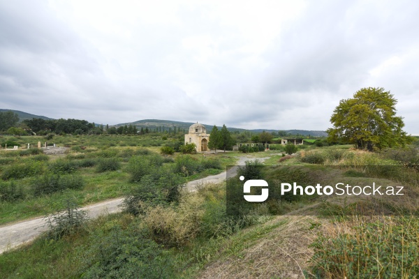 XVI-XVII əsrə aid edilən Soltan Seyid Kərim Türbəsi