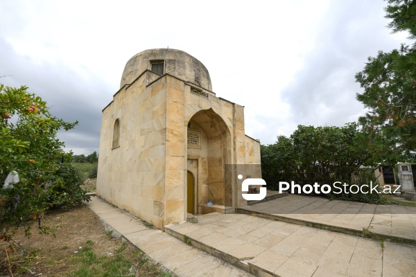 XVI-XVII əsrə aid edilən Soltan Seyid Kərim Türbəsi