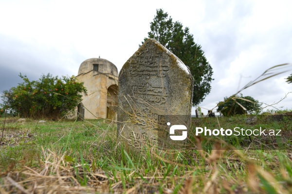 XVI-XVII əsrə aid edilən Soltan Seyid Kərim Türbəsi