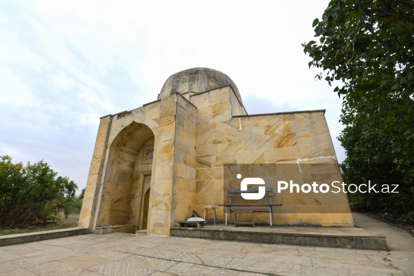 XVI-XVII əsrə aid edilən Soltan Seyid Kərim Türbəsi