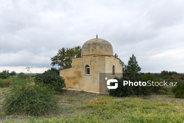 XVI-XVII əsrə aid edilən Soltan Seyid Kərim Türbəsi