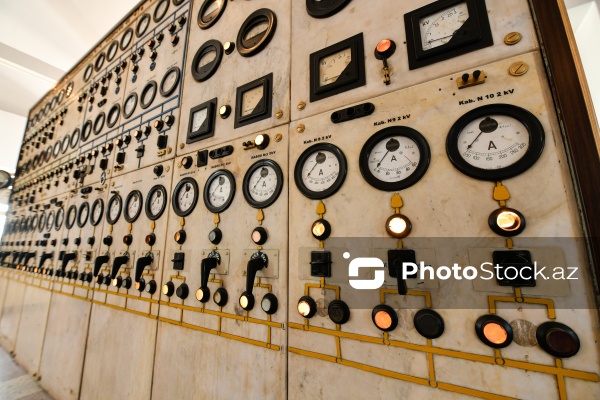 “Yüz ilin işığı”: Avropadan əvvəl Bakıda yaradılan elektrik stansiyası