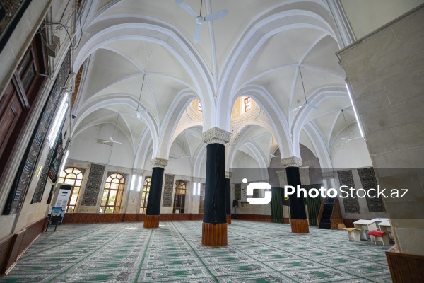 Yasamal rayonunda yerləşən 1892-1896-cı illərə aid Qasımbəy məscidi