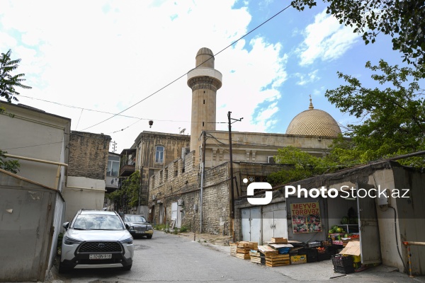 Yasamal rayonunda yerləşən 1892-1896-cı illərə aid Qasımbəy məscidi
