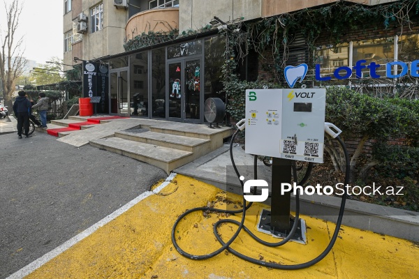 Yasamaldakı binada baş verən yanğından son görüntülər