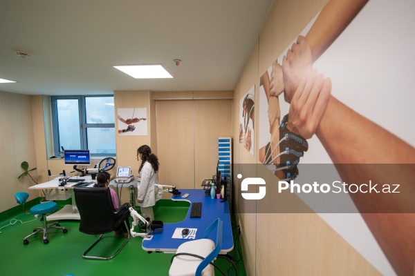 Yeni Klinikada fəaliyyət göstərən Yeni Robotik Reabilitasiya mərkəzi