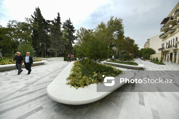 Yeni təmirdən çıxmış “Xaqani” bağı