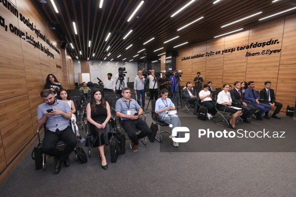 6-cı "Yerli şirkətlərin tanıtım sərgisi"nə həsr olunmuş mətbuat konfransı