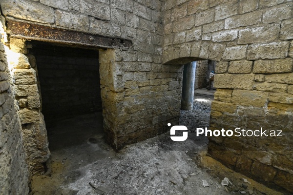 Zabrat qəsəbəsində yerləşən Hacı Cövhər hamamı