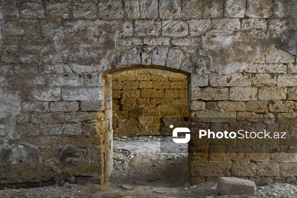 Zabrat qəsəbəsində yerləşən Hacı Cövhər hamamı