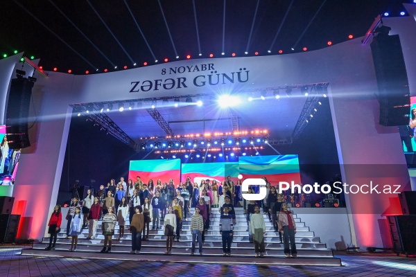 Zəfər Günü münasibətilə Bakıda keçirilən konsert və atəşfəşanlıq