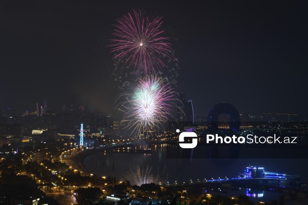 Zəfər Günü münasibətilə Bakıda keçirilən konsert və atəşfəşanlıq