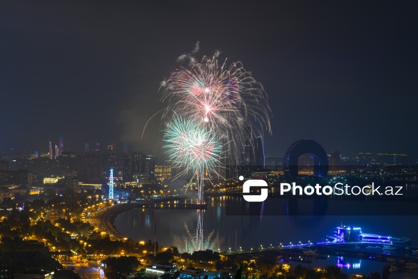 Zəfər Günü münasibətilə Bakıda keçirilən konsert və atəşfəşanlıq