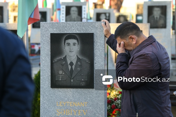 Zəfər Günündə xalqımız öz şəhidlərini anır