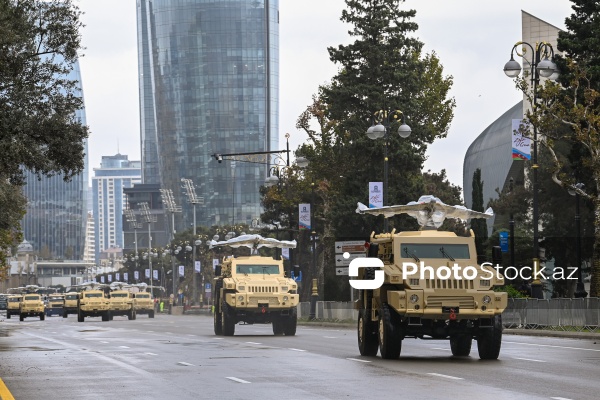 Zəfər Gününə həsr olunmuş hərbi parada hazırlıq məşqləri