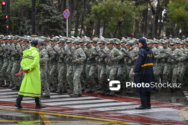 Zəfər Gününə həsr olunmuş hərbi parada hazırlıq məşqləri