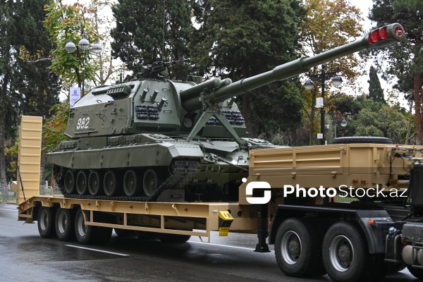 2S19 “MSTA-S” özüyeriyən artileriya qurğusu