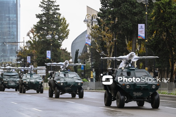 Zəfər Gününə həsr olunmuş hərbi parada hazırlıq məşqləri