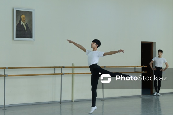Bakı Xoreoqrafiya Akademiyasında tədris olunan zəriflik və ritmin birləşdiyi balet sənəti