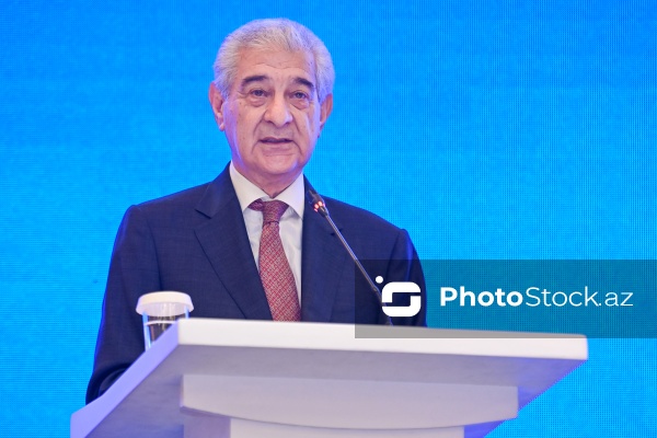 “Zirvə” idarəçilik marafonunun açılış tədbiri